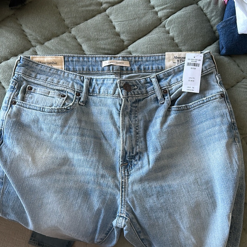 Men’s Abercrombie jeans